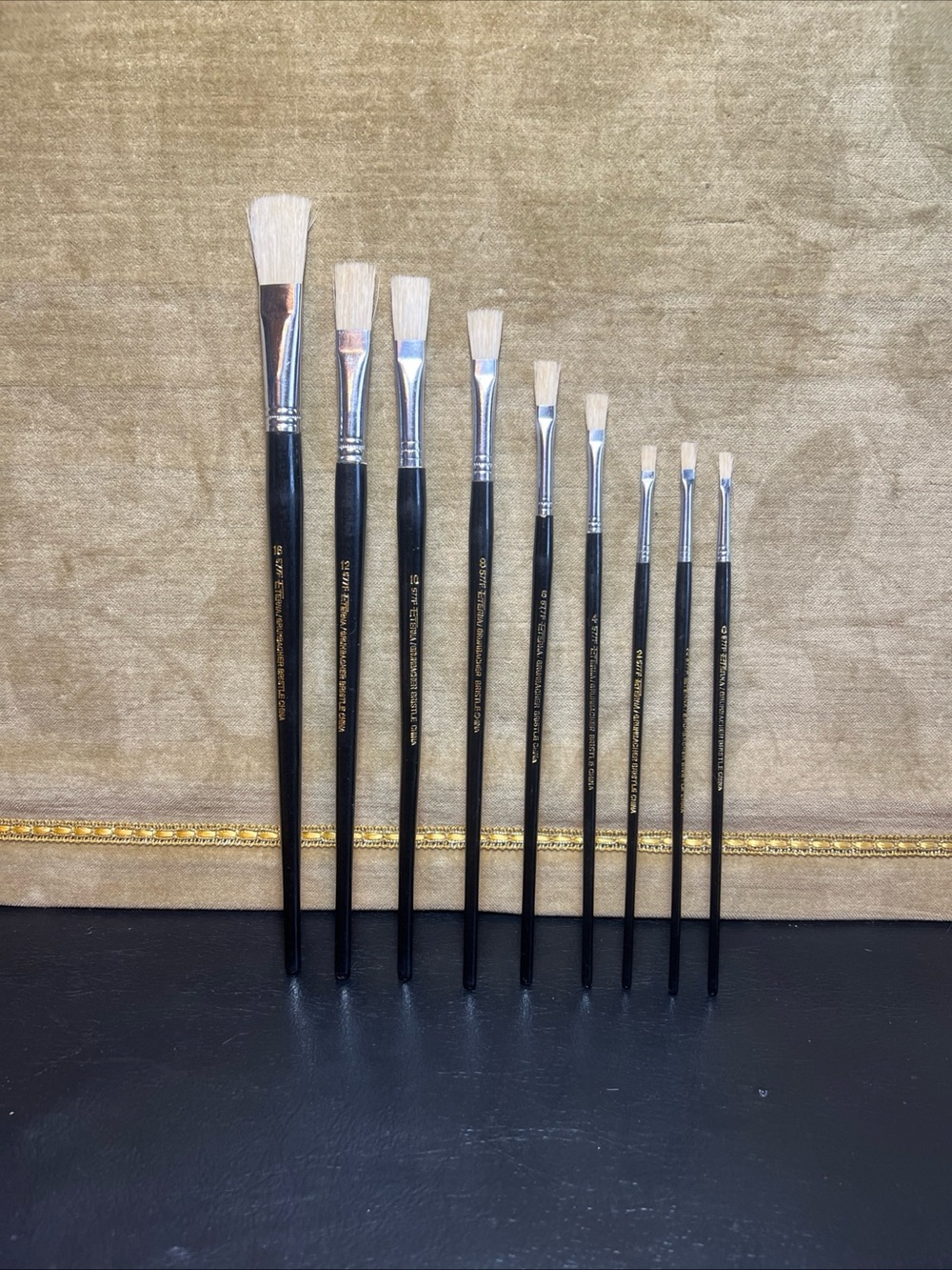 Grumbacher Eterna 577F Vtg Bristle Paintbrushes #16 12 10 8 6 4 2 2 0 Black